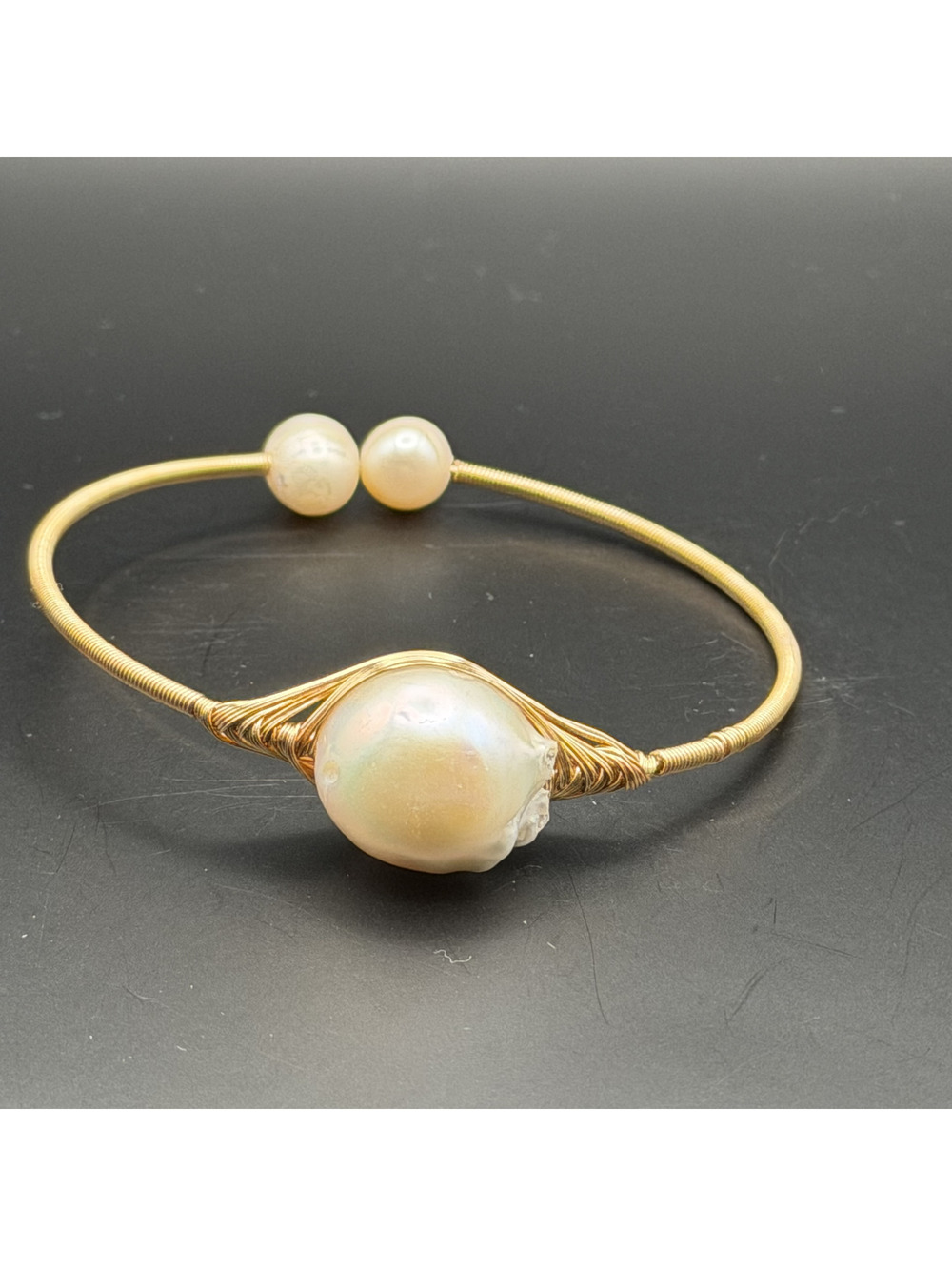 candy+clover elite freshwater baroque pearl gold wire wrap bracelet